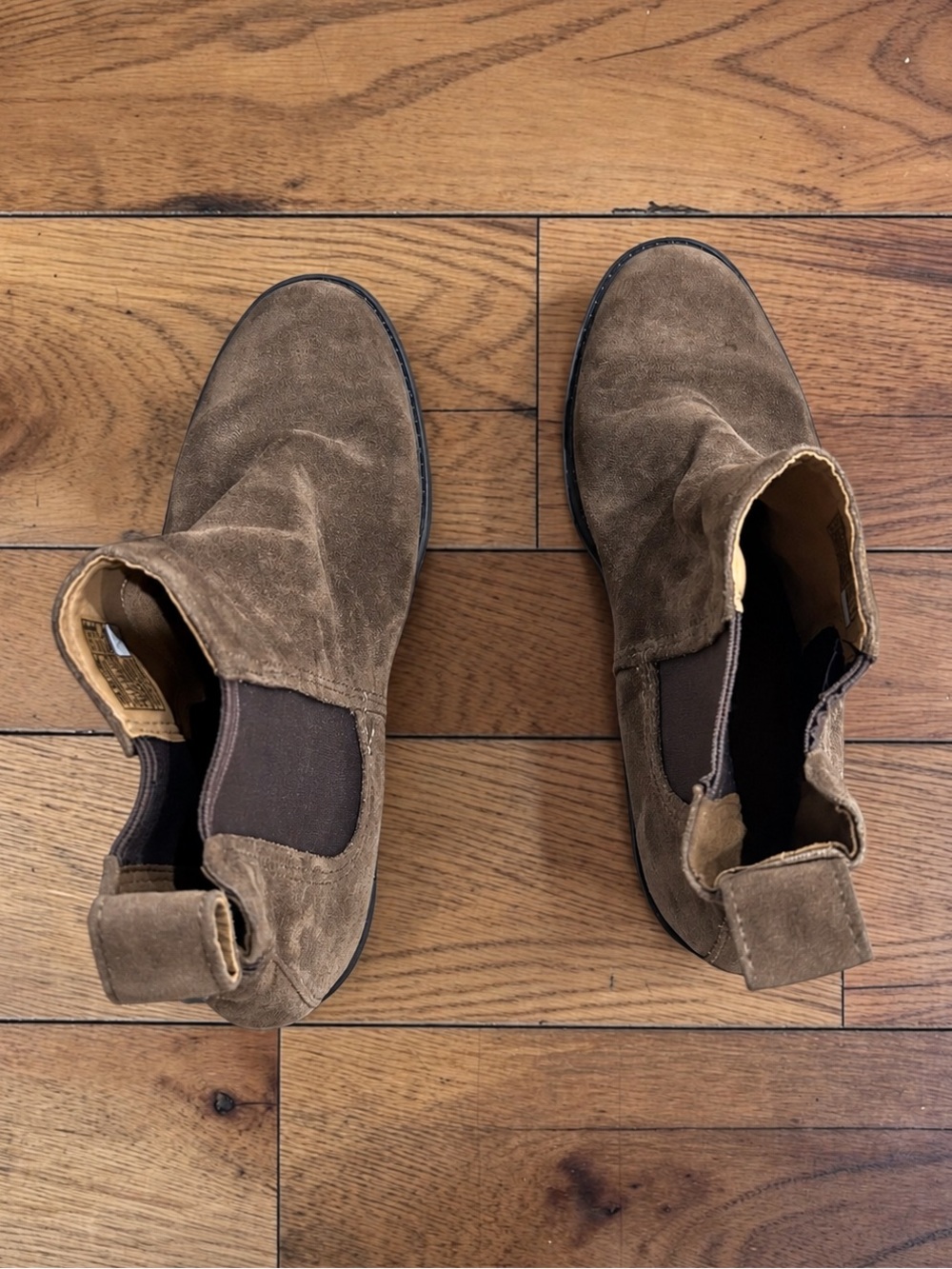 UGG Women’s Brown Emmeth Waterproof Suede Chelsea Ankle Boots Size 6.5